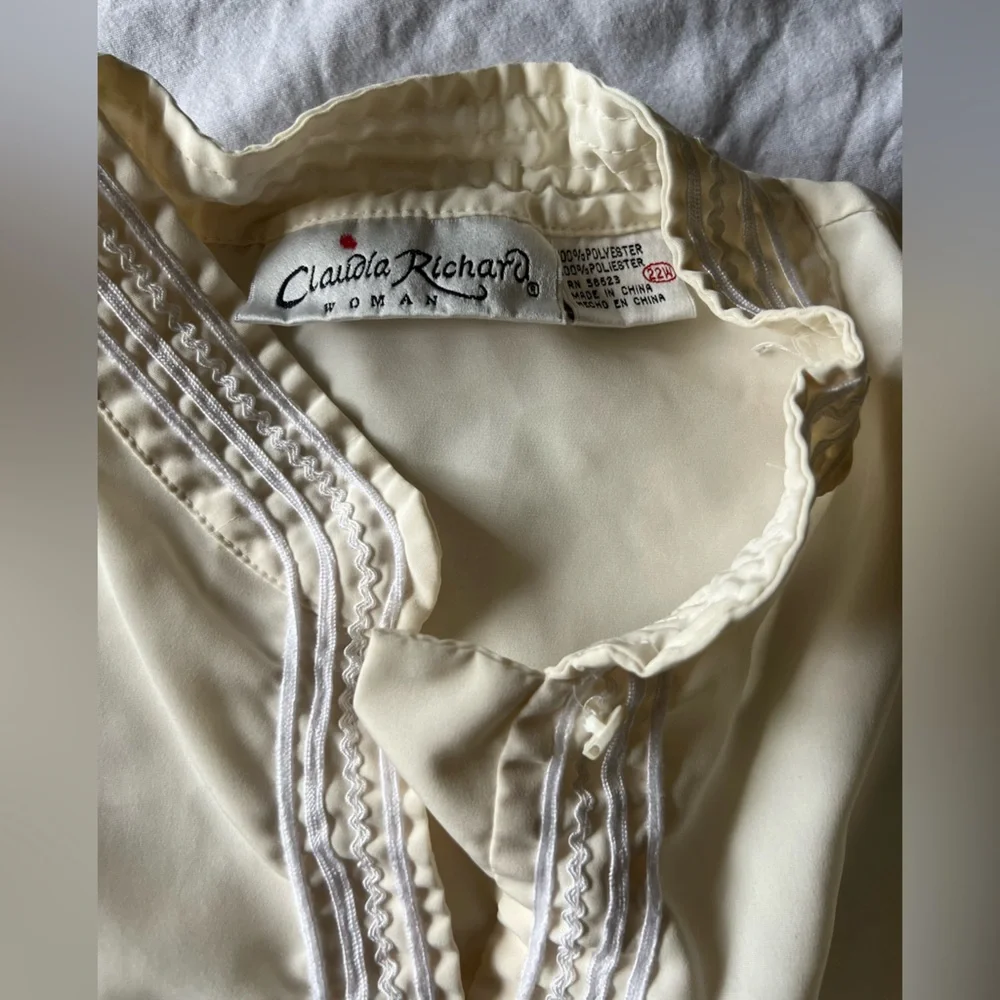 Vintage button down blouse - Picture 4 of 4